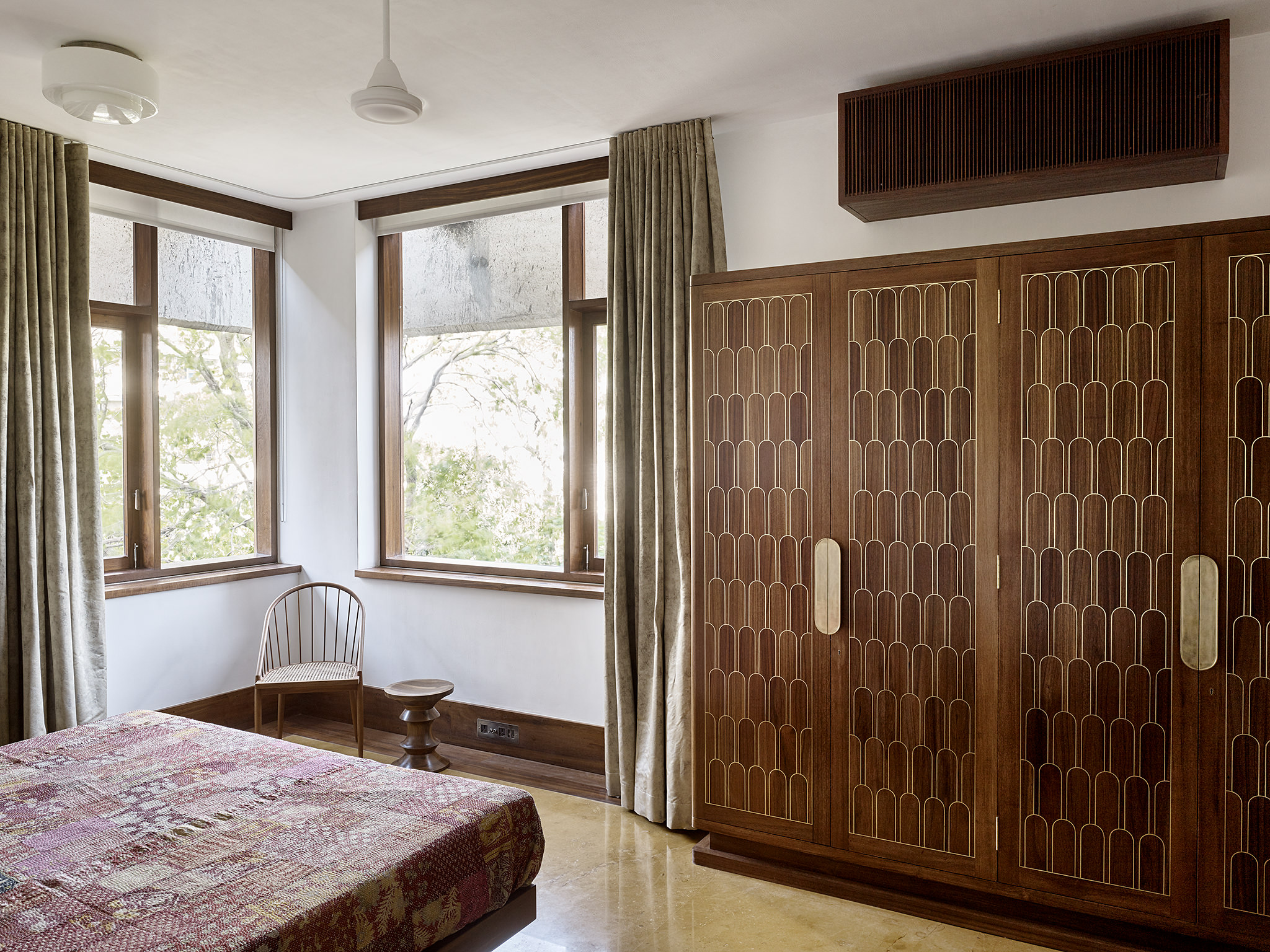 E17618 Alpa 064127 SCREEN